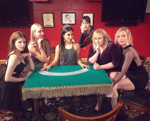 DZhwCR1WAAAe34b.jpg large.jpg