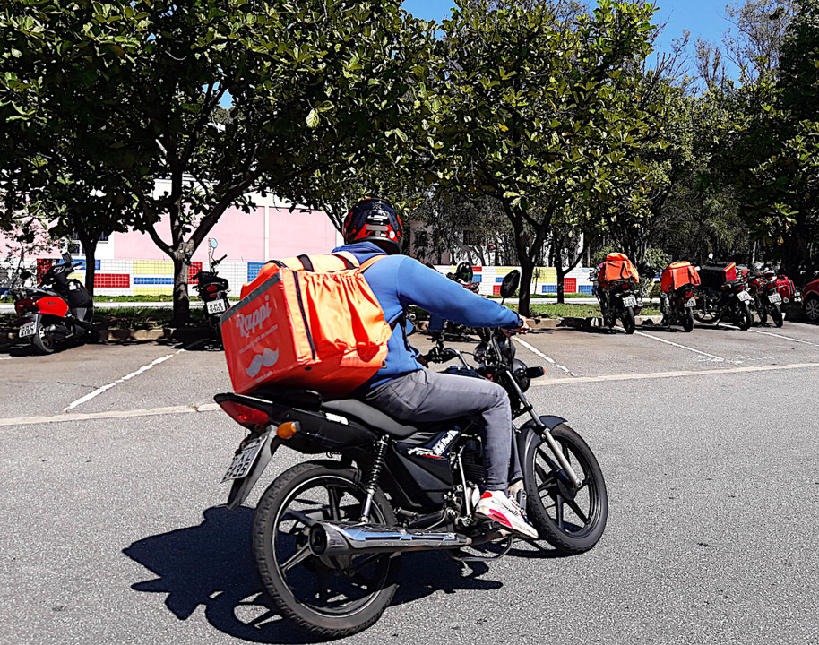 CHEGUEI RALANDO TUDO COM A MOTO DE GRAU ! 