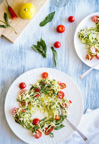 0213_zucchini_noodles_014.jpg 0213_zucchini_noodles_014.jpg