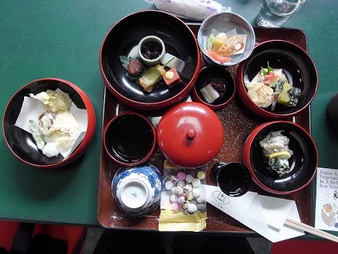 Refeição teppatsu no mosteiro zen (Kyoto) 