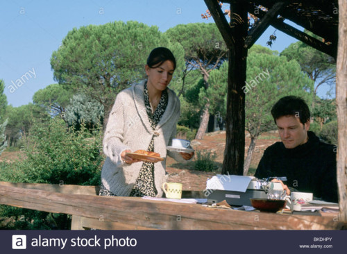 love-actually-moniz-firth.jpg love-actually-moniz-firth.jpg