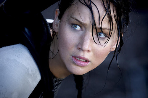 katniss-jennifer-lawrence-hunger-games-mockingjay-