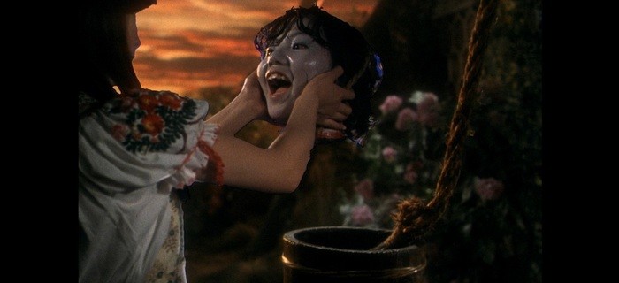 Hausu-1977-1.jpg