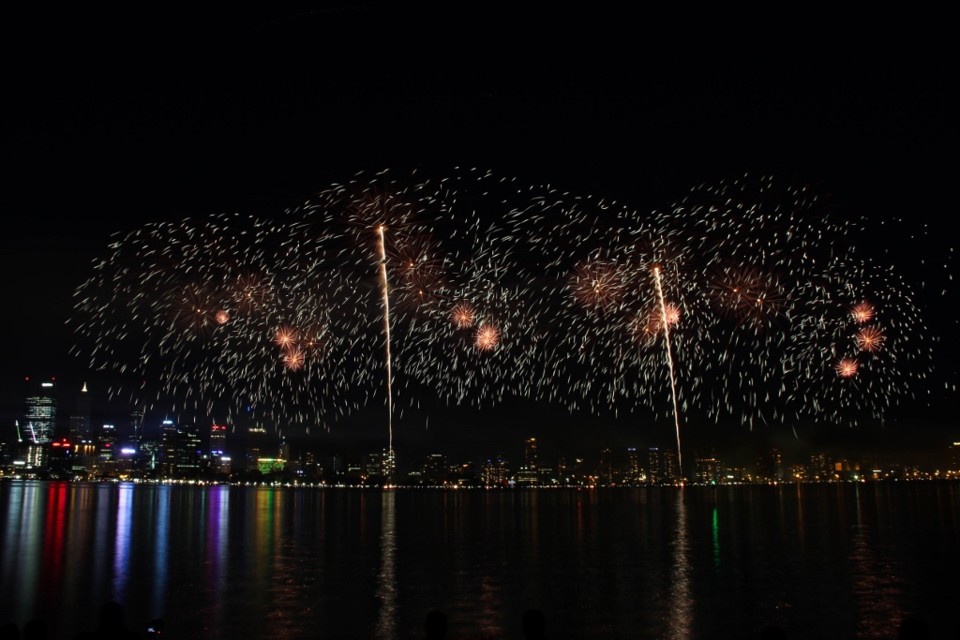 australia day fireworks 9.jpg australia day fireworks 9.jpg