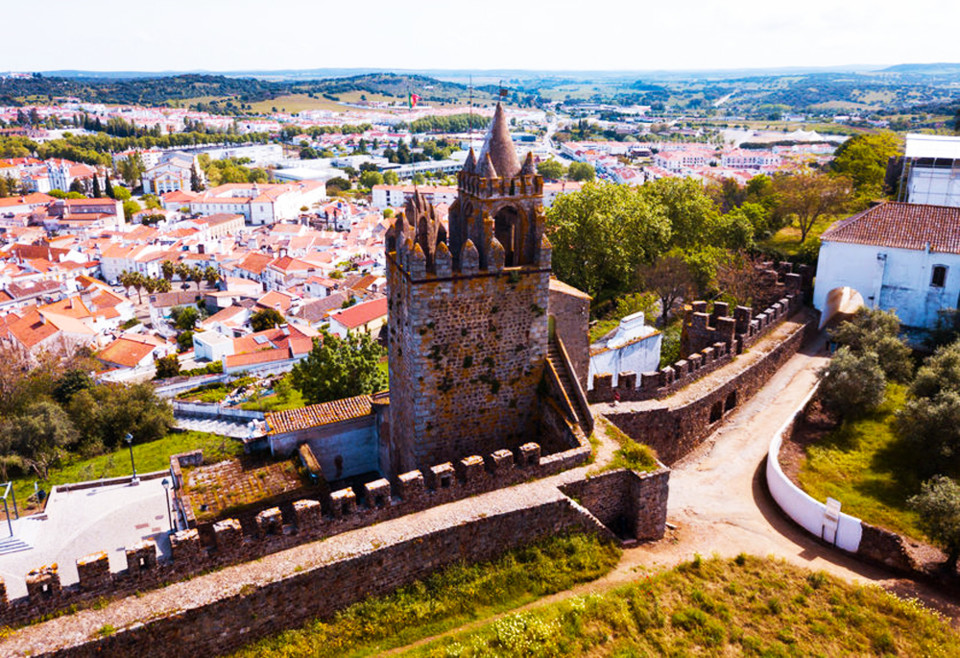 castelo_montemor_o_novo.jpg