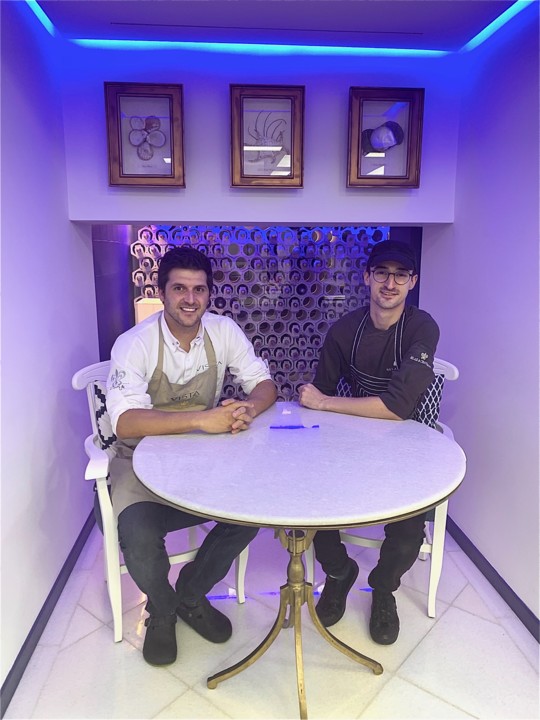 IMG_2384.jpg IMG_2384.jpg