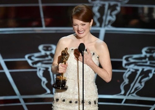 julianne-moore-oscars.jpg