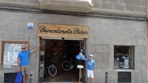 barceloneta_bikes1.jpg