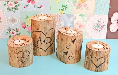 Castiçal-rústico-feito-de-tronco-morto-de-árvor