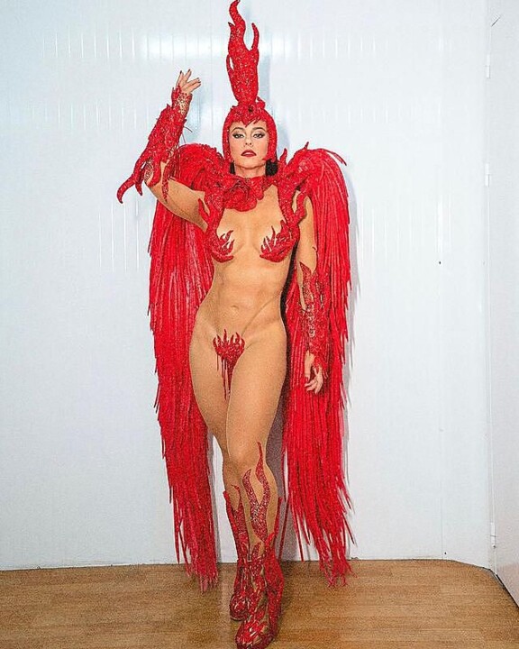Paolla Oliveira 3 (Carnaval Rio 2022).jpg