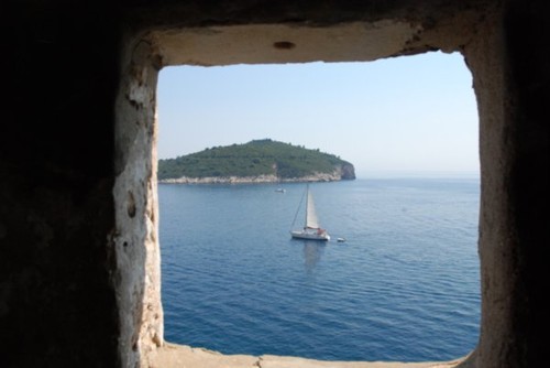 open-window-on-the-sea.jpg