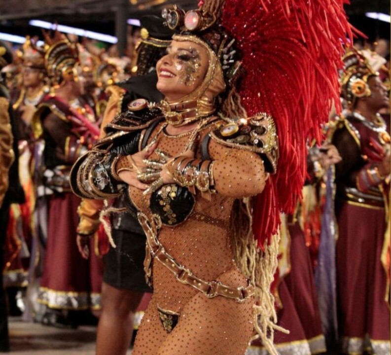 Viviane Araújo (Rio) 2.jpg