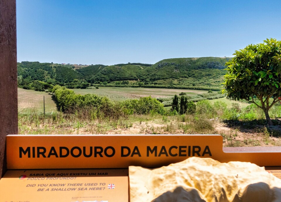 Torres Miradouro da Maceira ermas do Vimeiro 2.jpg