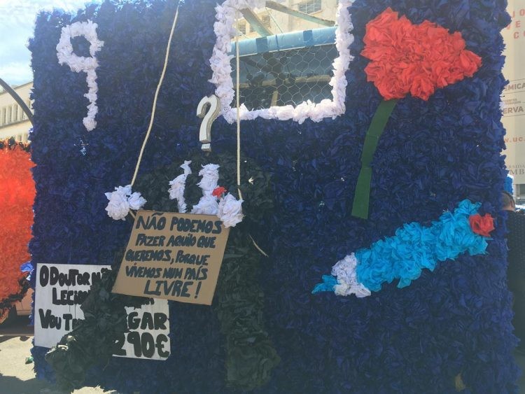 Alcoholocausto-Memoria-e-Responsabilidade_O-Carro- Alcoholocausto-Memoria-e-Responsabilidade_O-Carro-