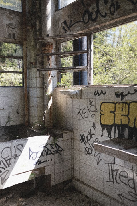 Homem-estátua à hora de ponta, Roberto Gamito Homem-estátua à hora de ponta, Roberto Gamito