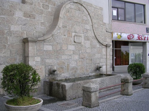 Fontes e Fontanarios.jpg