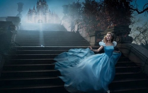 763263954-lily-james-vive-princesa-cinderella-no-f