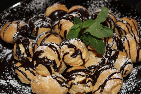 Profiteroles---Brunch-Commenda.gif