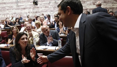 Tsipras no Parlamento grego.jpg
