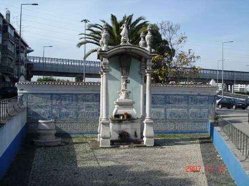 Padrão_do_Senhor_Roubado,_Odivelas,_Portugal.jpg