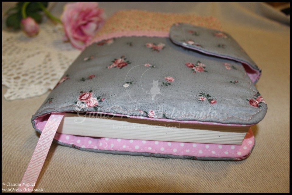 Capa de livros Tiny Roses3.JPG