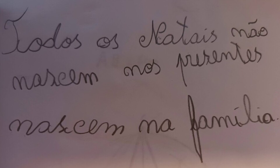 Não me canso disto frase.jpg