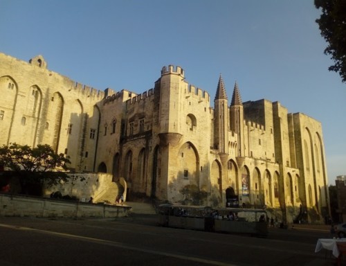 avignon1.jpg