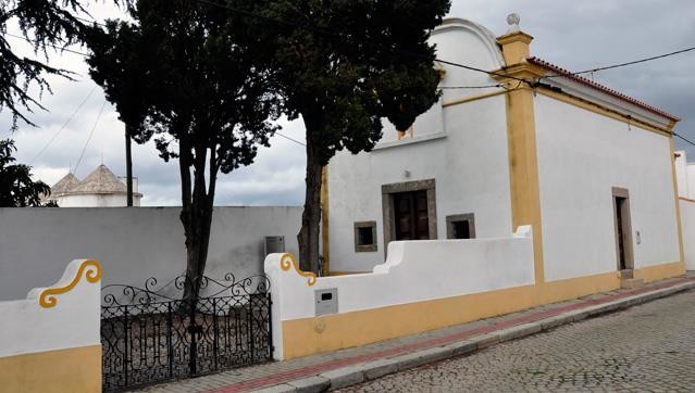 Igreja-de-Santo-António.jpg Igreja-de-Santo-António.jpg