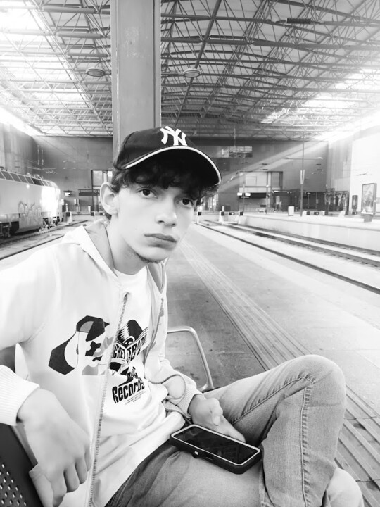 Não me canso disto Afonso.jpg