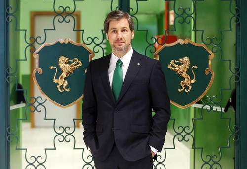 Presidente_Bruno_de_Carvalho.jpg