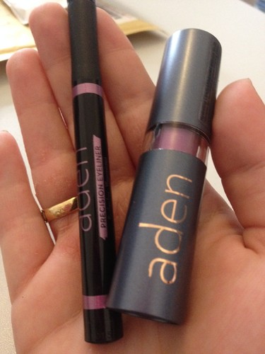 aden_contosmeninamulher