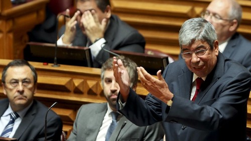 ferro rodrigues na AR.jpg