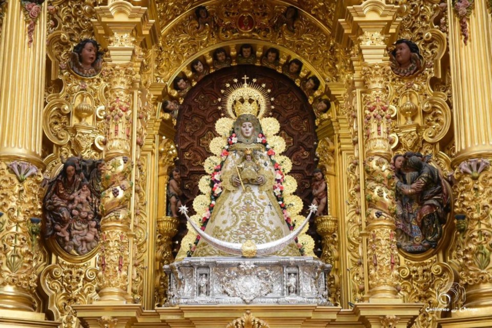 Virgen-candelaria-lazo-blanco-1-1024x683.jpg
