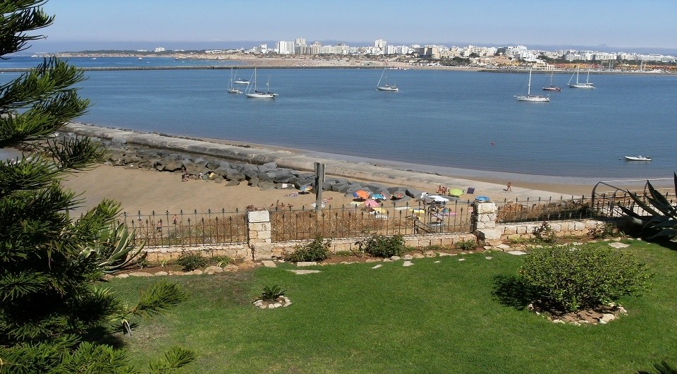 mar e praia.jpg