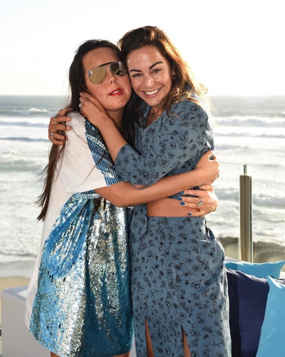 32343584_217147609073217_2577601661799235584_n(1).