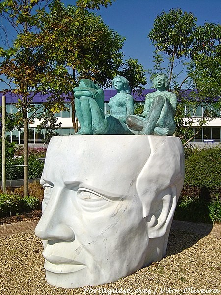 david_Mourão_Ferreira_-_Parque_dos_Poetas_-_Oeira