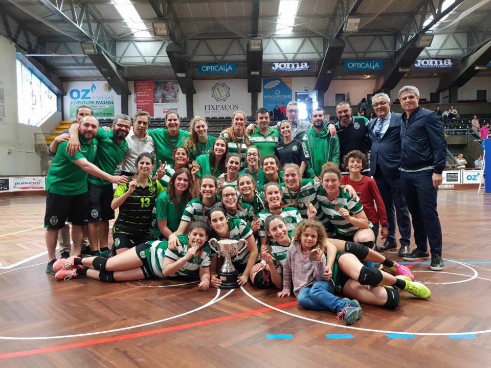 Sporting-Voleibol_-_Campeãs_Nacionais_III_Div_-_2