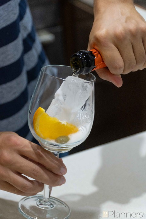 Aperol Spritz Drink Recipe - The 2 Planners