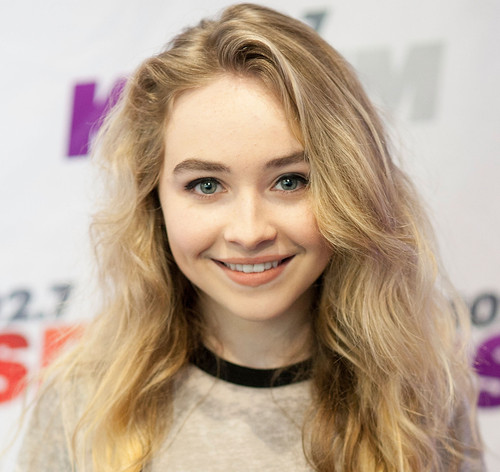 sabrina-carpenter.jpg