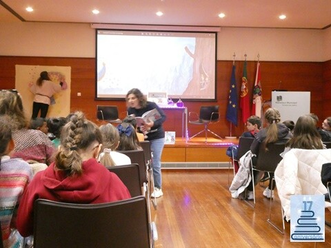 13a_Apresentação_do_Livro_Cláudia_Pinto (20).JP