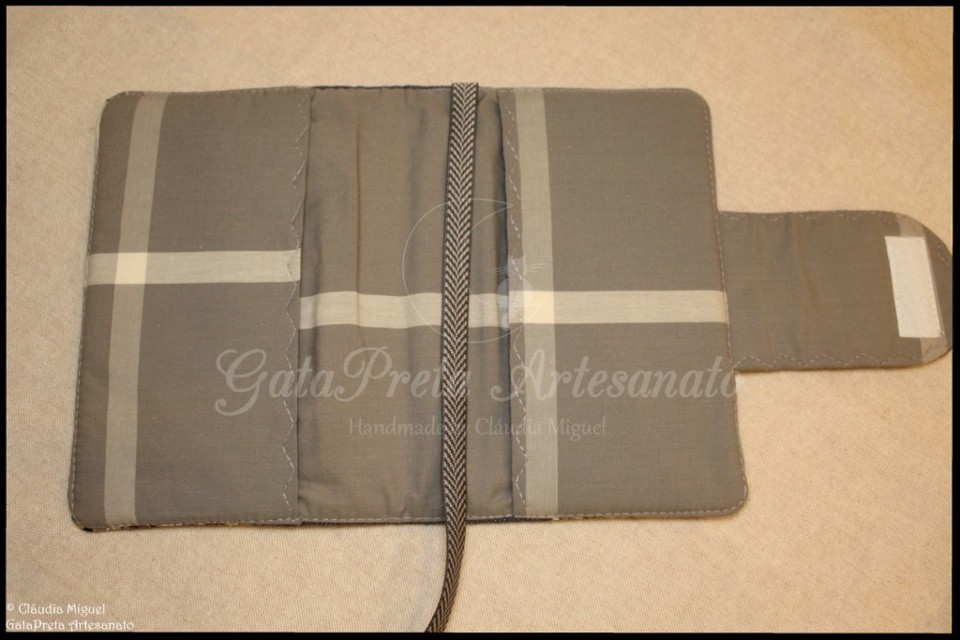 Capa para livros de bolso Stripes2.JPG