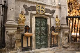 porta santa.png