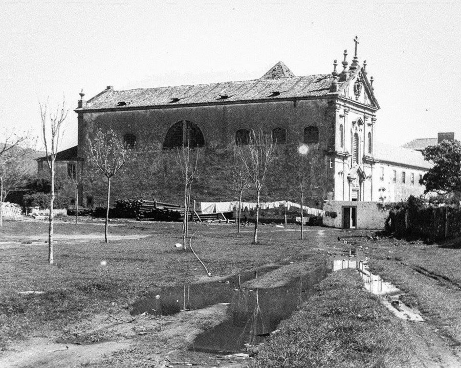 222- igreja sra de fatima- ao lado do liceu.jpg