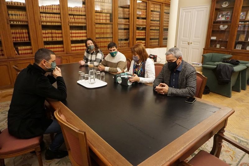 PEV - Entrega de 1000 postais2.jpg