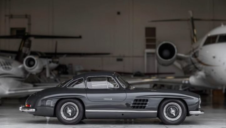 Um Mercedes-Benz 300SL Gullwing 1956 à procura d Um Mercedes-Benz 300SL Gullwing 1956 à procura d