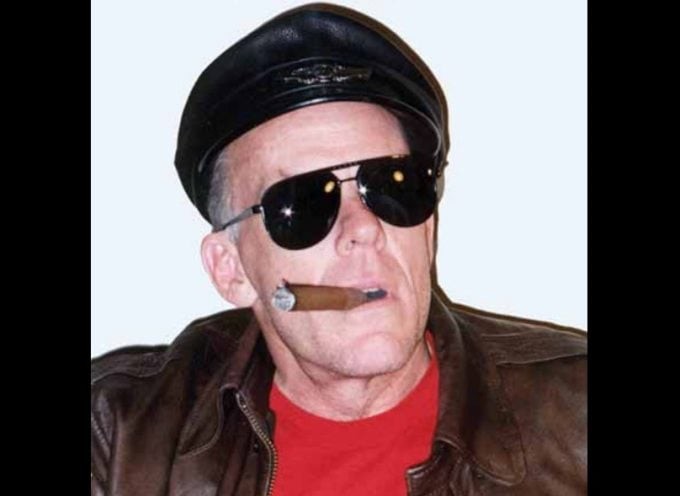 Todo o mundo e sua cabra estão falando sobre a Uc