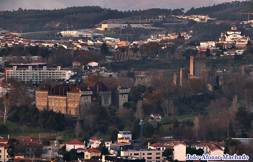 VISTA SOBRE GUIMARÃES.JPG