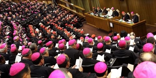 o-papa-bento-16-fala-a-bispos-e-cardeais-reunidos- o-papa-bento-16-fala-a-bispos-e-cardeais-reunidos-