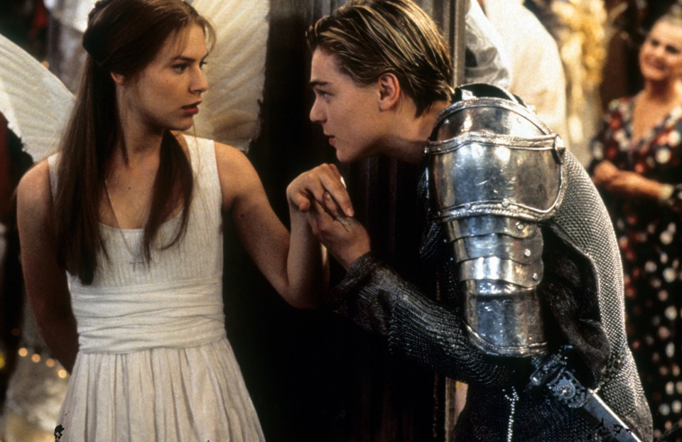 claire-danes-and-leonardo-dicaprio-in-romeo-juliet
