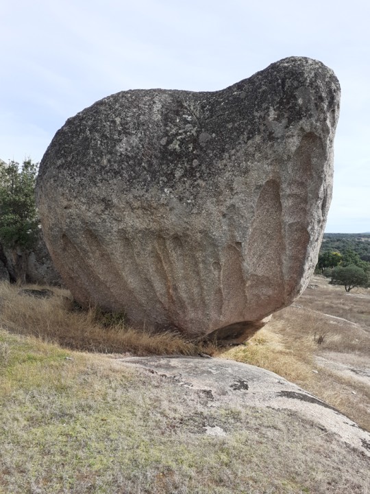 Pedra dos dedos de gigante. Foto Original. 2021.10.09.jpg